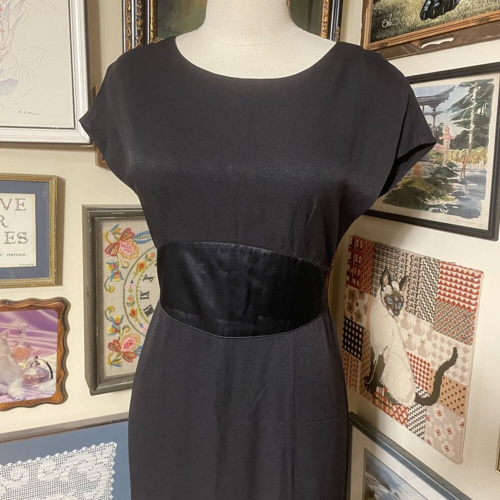 80s Vintage Ms Choice Black Cap Sleeve Scoop Neck Maxi Dress with Satin Waist 10 - Picture 2 of 6